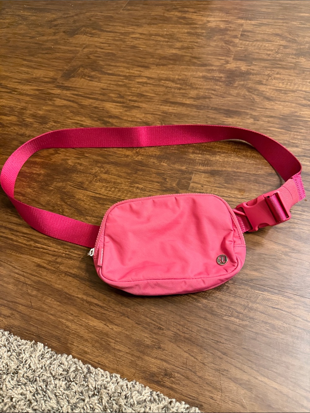 Lululemon Raspberry coulis Everywhere belt bag